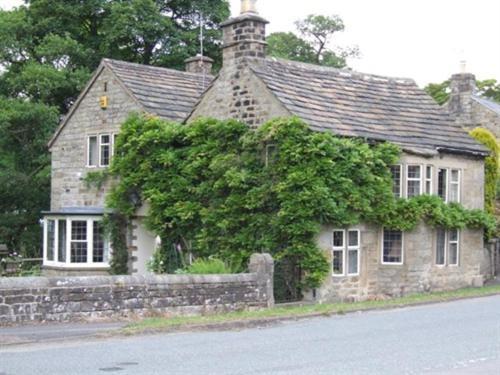 Sir William Hotel Grindleford Bridge Exterior photo